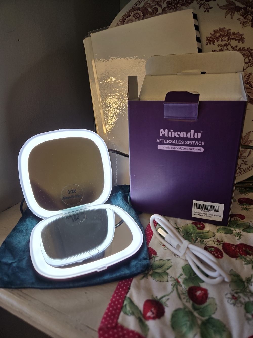 New Lighted Compact Mirror - Wine Red LED Travel Makeup Mirror